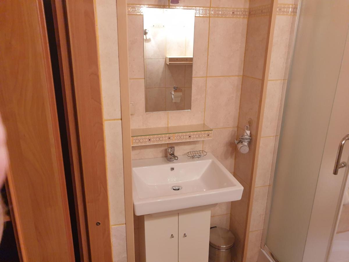 Sobieszow Apartament Basia Zielone Wzgorze -Willa Tosia Exteriér fotografie